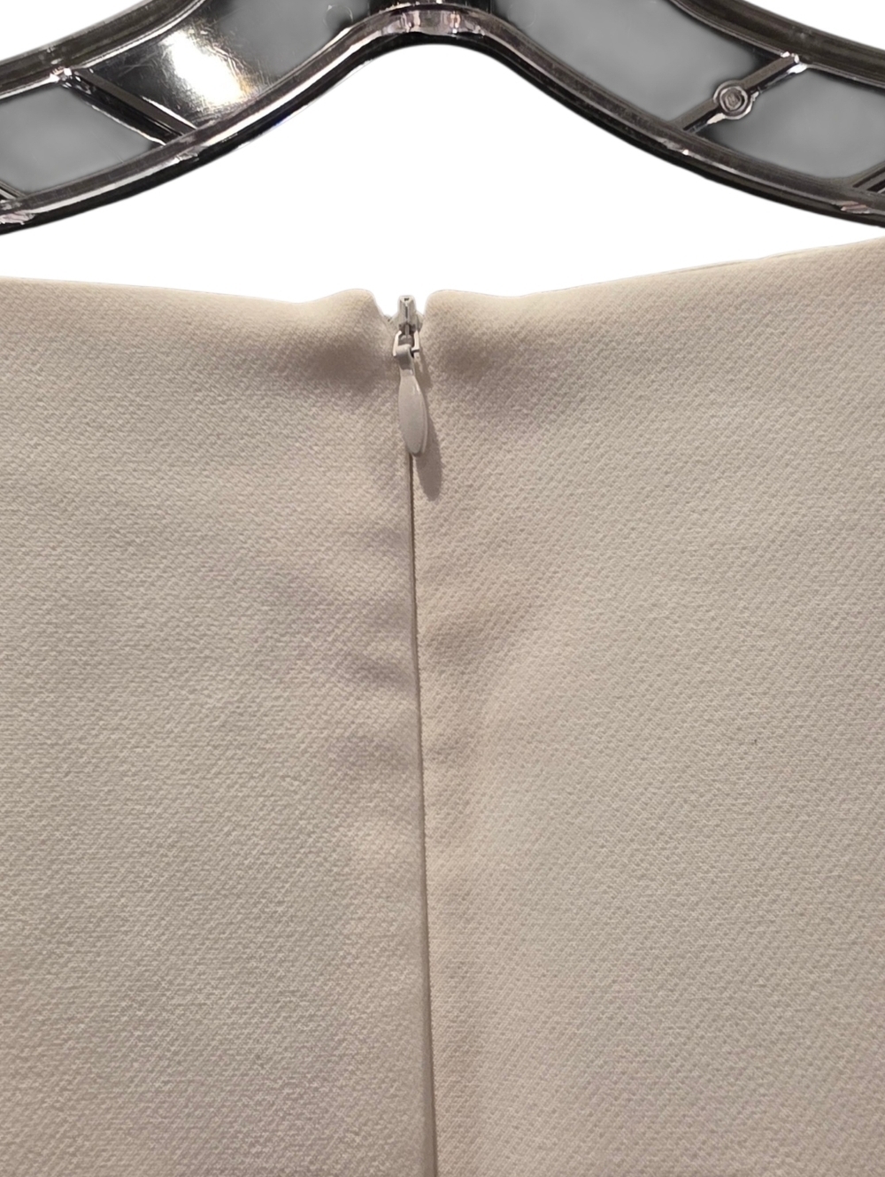 Trina Turk Legendary Winter White Crepe Split Sleeve Top Size 10 - Picture 7 of 11
